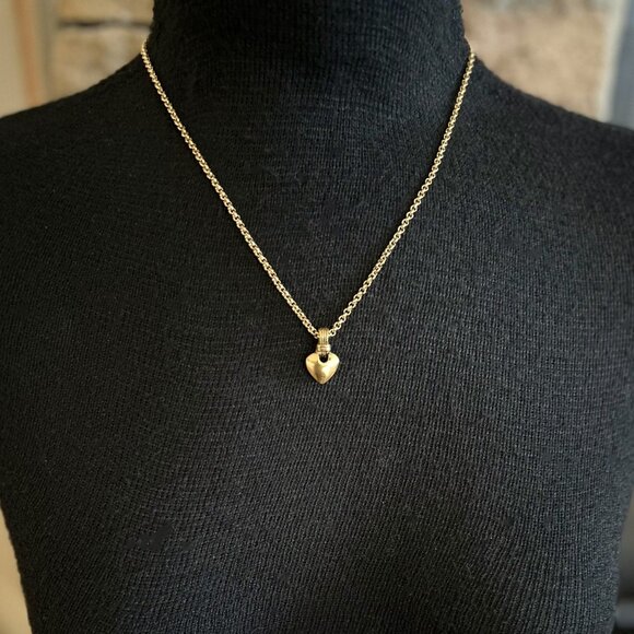 New PUFFY HEART Pendant Necklace Gold Tone ❤️ - Picture 2 of 7